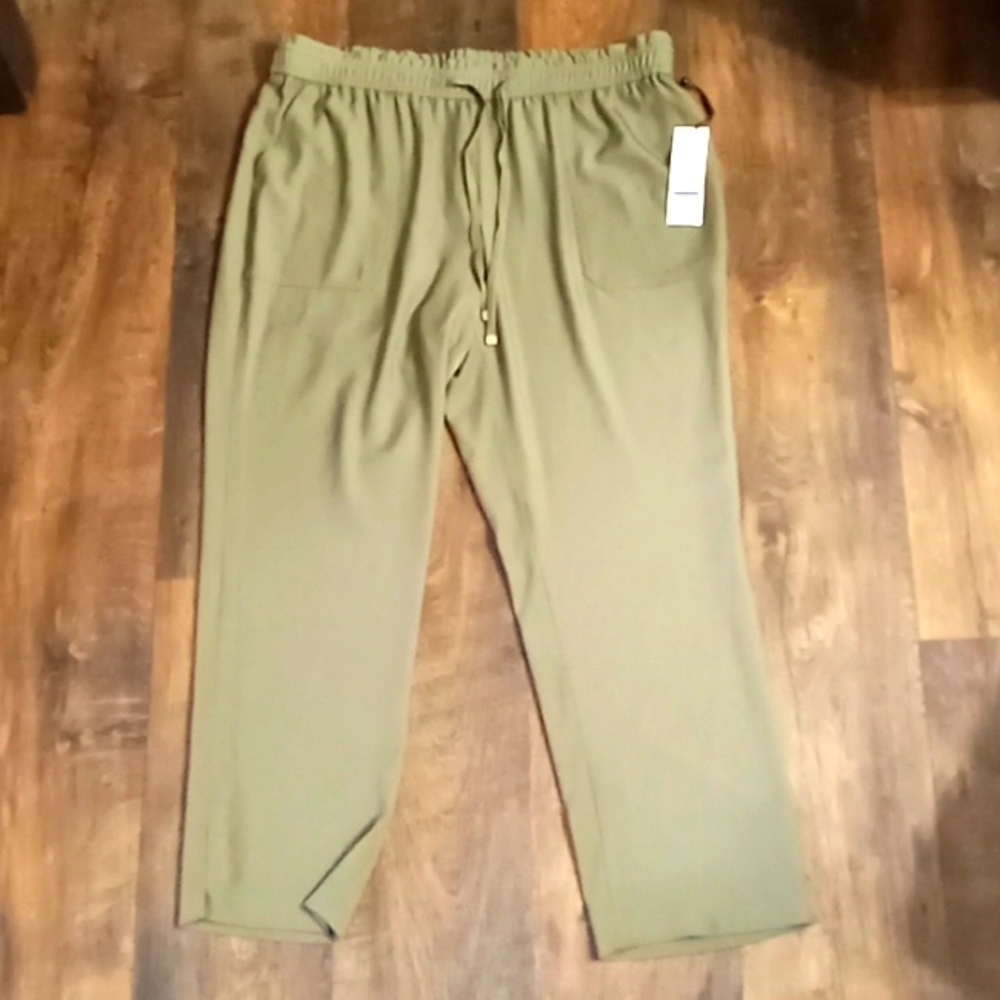 Calvin Klein green straight leg pullon pants